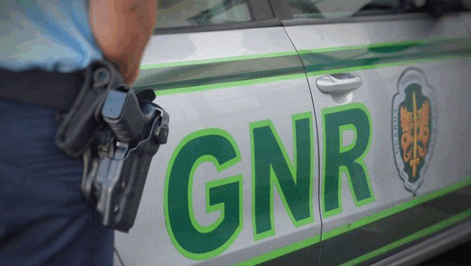 “Fardados e fora da Lei”: Militares da GNR são detidos por ‘terror financeiro’ a imigrantes em Portugal