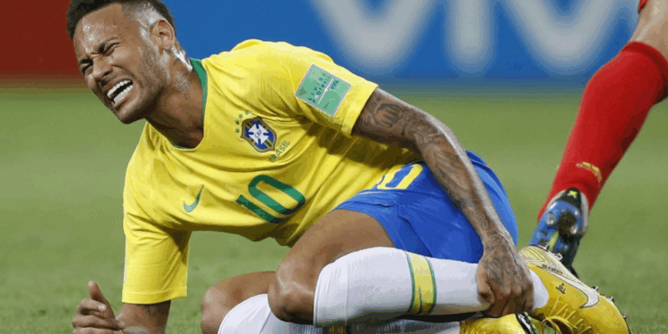 Neymar fica fora da primeira lista de convocados da Seleção Brasileira