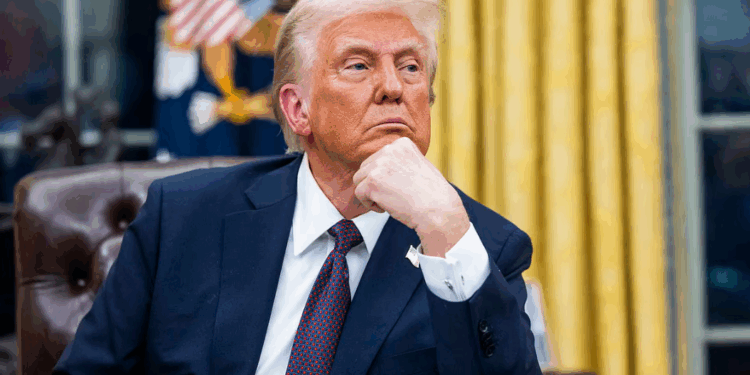 Juiz dos EUA impede governo Trump de anular documentos de 5 mil venezuelanos