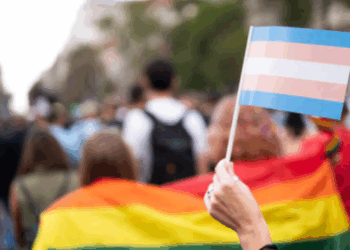 Mutirão garante mudança gratuita de nome e gênero para pessoas trans em MG