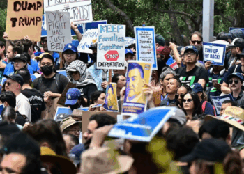 Governo dos EUA envia 500 fuzileiros navais para conter manifestações em Los Angeles