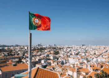 Portugal vai escolher imigrantes a dedo e só conceder visto de procura de trabalho a profissionais altamente qualificados