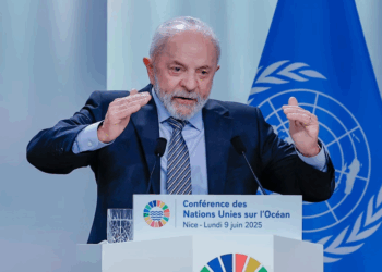 Gastos do governo Lula crescem quase o dobro da arrecadação em 2025