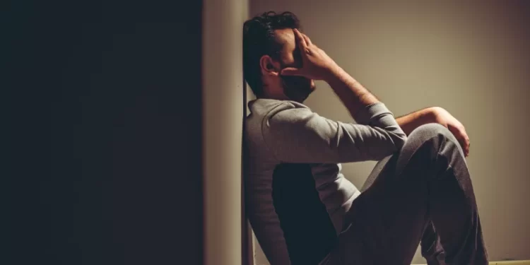 Saúde mental dos homens: A cada 43 minutos, um homem morre por suicídio no Brasil