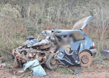 Acidente na LMG-677 em Minas Gerais mata casal e filha após caminhonete perder controle