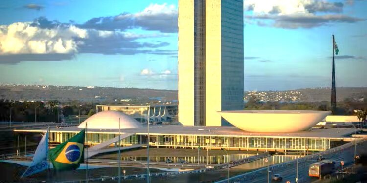 Câmara do Deputados aumenta tempo mínimo para progressão de pena por homicídio