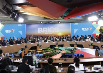 Brics fecha parceria para eliminar doenças ligadas à pobreza e exclusão social