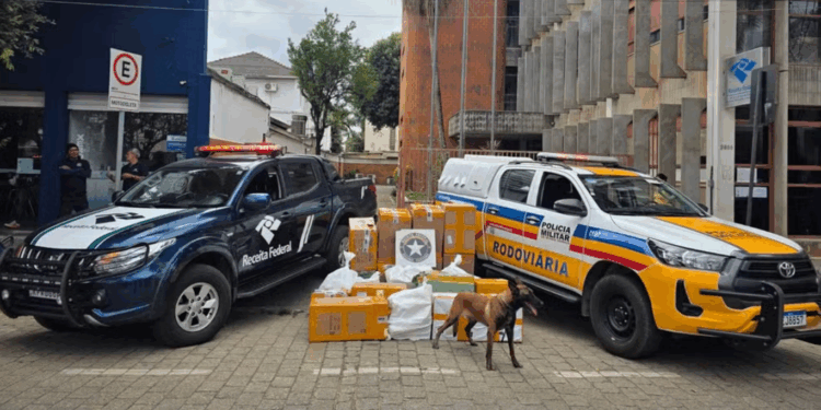 Carga de eletrônicos sem nota fiscal é apreendida em ônibus em Governador Valadares