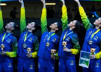 Mundial de ginástica: Brasil conquista prata inédita no conjunto geral