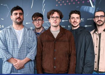 De Portugal para o Brasil: Banda NAPA conquista o Brasil com sucesso viral da música “Deslocado”