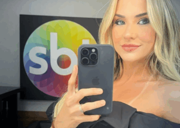 Homem oferece 200 mil reais por urina de ex-BBB; Saiba quem é ela