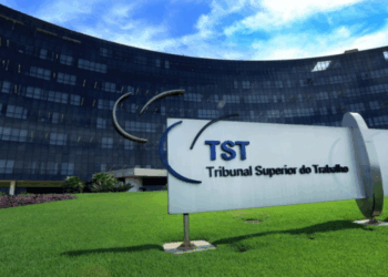 TST mantém condenação de empresas por assédio moral e sexual contra operador de máquinas