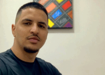 Pai brasileiro que teve esposa e filhos deportados de Portugal decide voltar ao Brasil