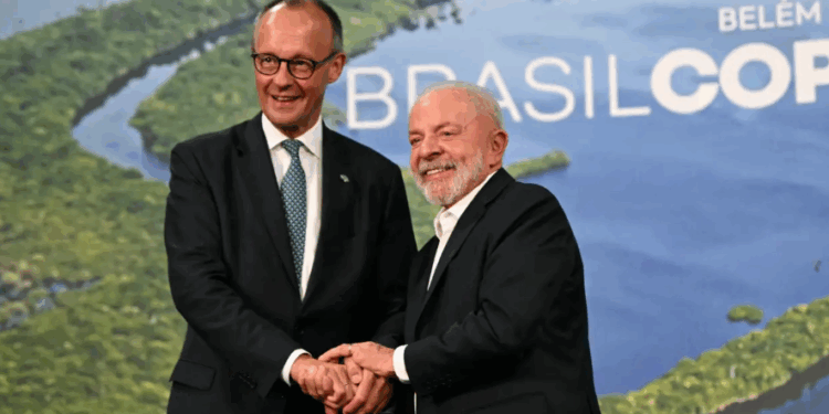 Ingratidão diplomática: chanceler alemão diz que ficou “ansioso para deixar o Brasil” após COP30 em Belém