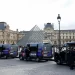 Roubo no Louvre: polícia francesa prende cinco suspeitos dez dias após assalto milionário