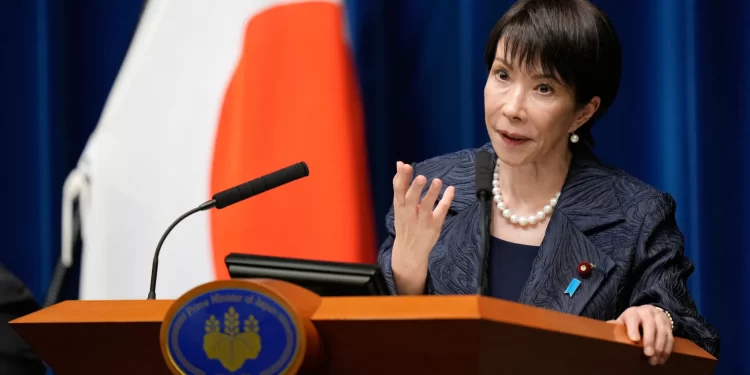 Primeira-ministra do Japão anuncia eleições antecipadas para fevereiro