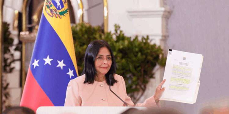 Suprema Corte da Venezuela nomeia Delcy Rodríguez presidente interina