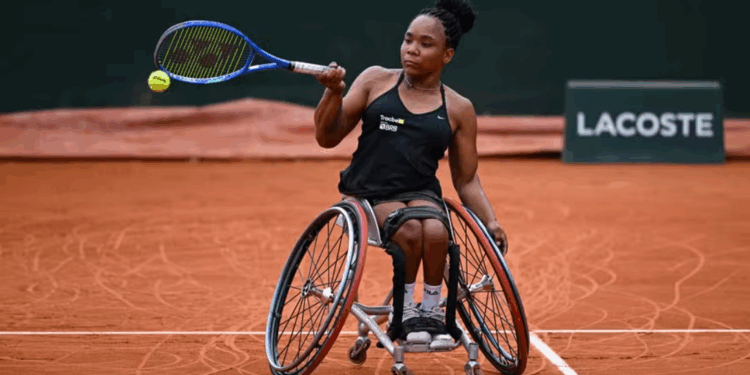 Vitória Miranda é eleita a melhor tenista jovem da temporada 2025