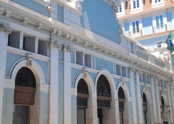 Consulado do Brasil em Lisboa bate recorde e torna-se o maior da Europa