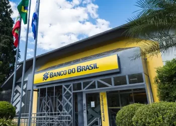 Bancos brasileiros exigem atualização de domicílio fiscal de brasileiros em Portugal