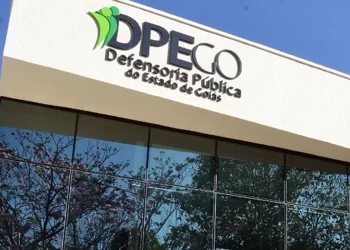 Caso Itumbiara: Defensoria de Goiás processa 10 veículos de comunicação