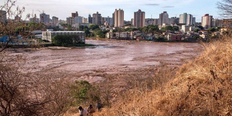 Ações de saúde receberam quase R$ 1 bilhão do Fundo Rio Doce em 2025