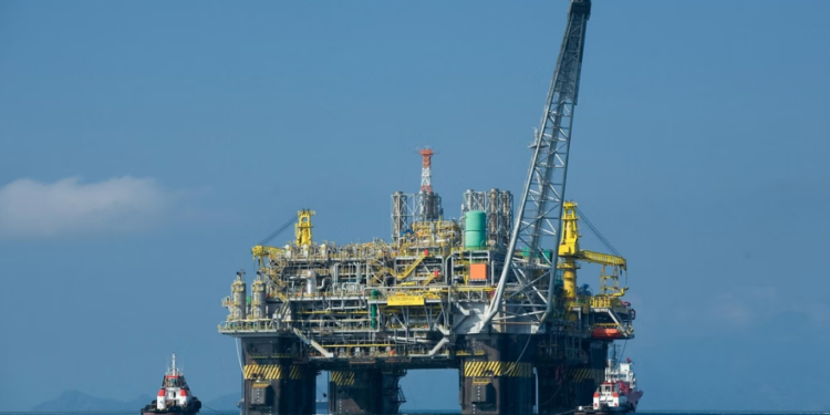 Brasil bate recorde histórico na produção de petróleo e gás em 2025