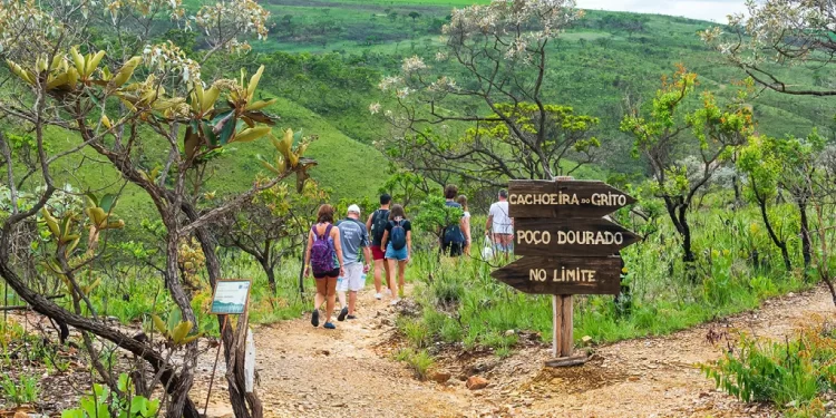 Turismo ecológico cresce no Brasil em 2026 e impulsiona hotelaria sustentável