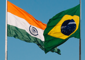 Brasil busca parceria com Índia para produzir remédios e vacinas