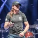 Brad Arnold, vocalista do 3 Doors Down, morre aos 47 anos após luta contra câncer