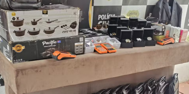 Trio de portugueses é preso em Juiz de Fora por venda de produtos falsificados