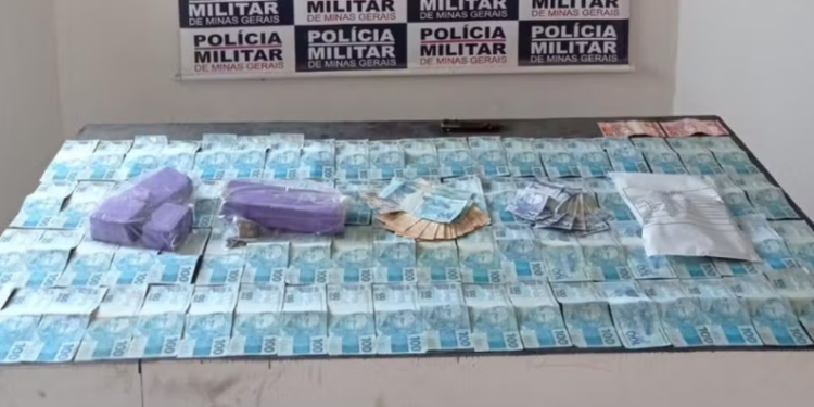 Motoqueiro é preso transportando maconha dinheiro e celulares no Leste de Minas