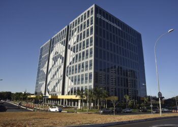 Quanto pode ganhar um funcionário do Banco do Brasil em 2026 com benefícios?