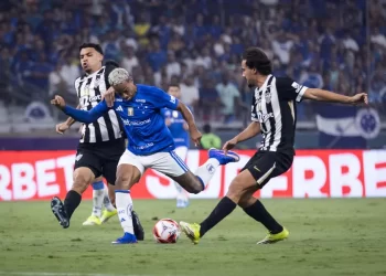 Cruzeiro vence Atlético-MG e conquista o Campeonato Mineiro 2026 em final marcada por confusão