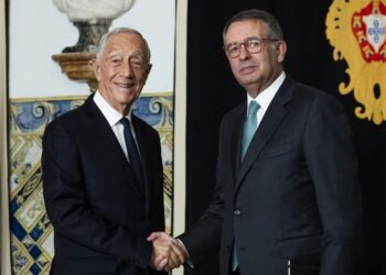 António José Seguro assume Presidência de Portugal em cerimônia histórica