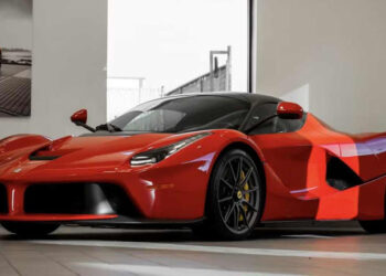 Ferrari surpreende mercado ao revelar preço de seu primeiro carro elétrico