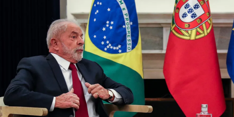 Presidente do Brasil planeja visitar Portugal em 21 de abril para encontros com líderes políticos