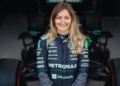 Primeira mulher em quase 50 anos pilota carro da Mercedes na Fórmula 1