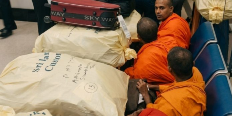 22 monges budistas são presos por tráfico internacional de drogas no Sri Lanka