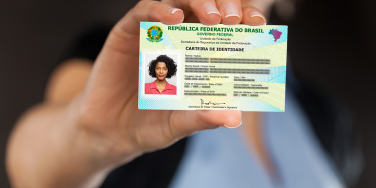 Brasil começa a emitir nova Carteira de Identidade para brasileiros em Portugal