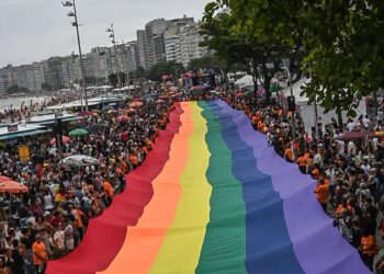 Parada do Orgulho LGBTI+ terá mais de 30 eventos e celebração em Copacabana