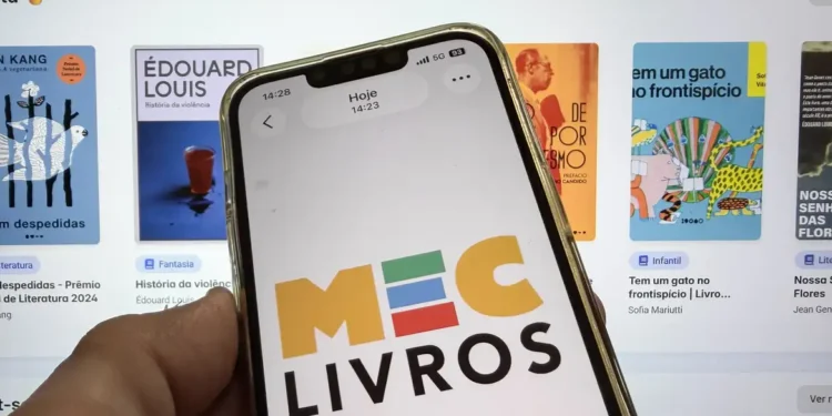 MEC Livros ultrapassa 566 mil usuários e cresce no acesso à leitura digital