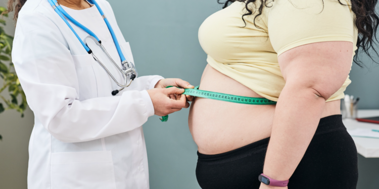 Obesidade se torna principal fator de risco à saúde no Brasil