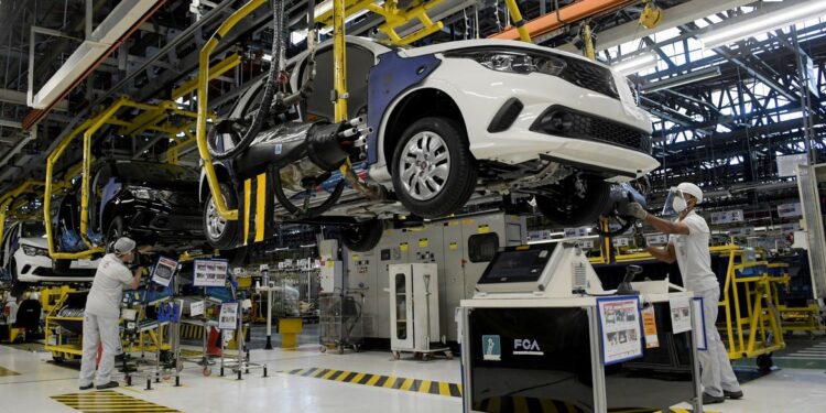 Produção de veículos no Brasil cresce 7,1% em 2026 e registra melhor desempenho desde 2019