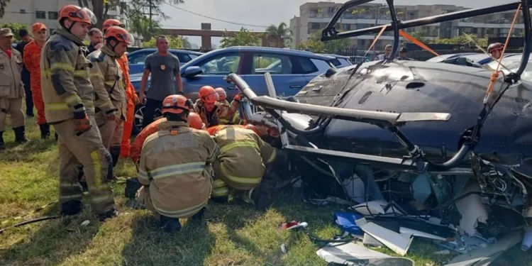 Queda de helicópteros no Rio de Janeiro deixa seis mortos; cantor americano e influenciador argentino estavam entre passageiros