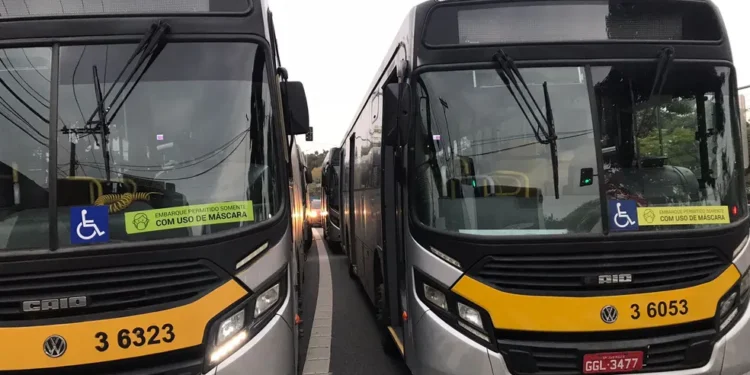 Empresa de ônibus é investigada por suspeita de lavagem de dinheiro para o PCC