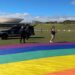 Polícia legislativa proíbe bandeira LGBTQIA+ em gramado do Congresso Nacional