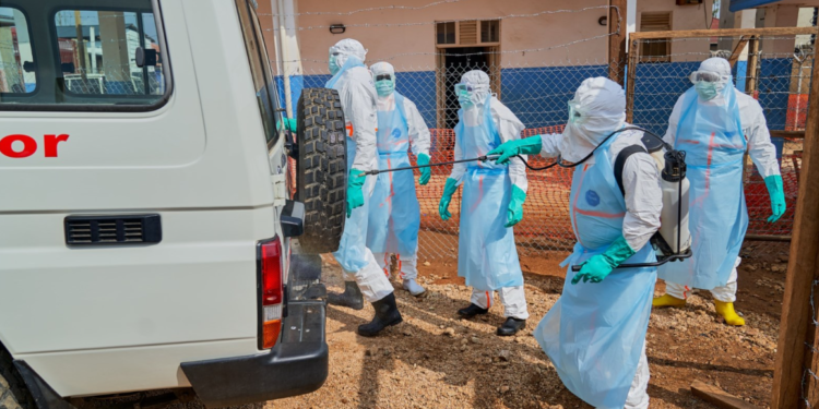 Mais de 1.400 pessoas morreram em surto de ébola na República Democrática do Congo