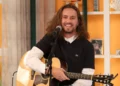 Vitor Kley chega a Portugal para revelar “O Que Sobrou das Pequenas Grandes Coisas”