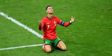Cristiano Ronaldo supera Messi e é eleito o melhor vencedor da Bola de Ouro de todos os tempos